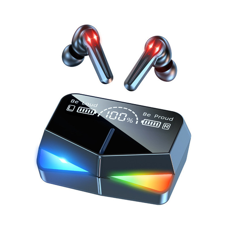هدفون بلوتوثی مدل M28 بدون قابلیت نویز کنسلینگ، درگاه شارژ USB Type-C، دارای پشتیبانی از فرمان لمسی، دارای نمایشگر میزان شارژ روی محفظه