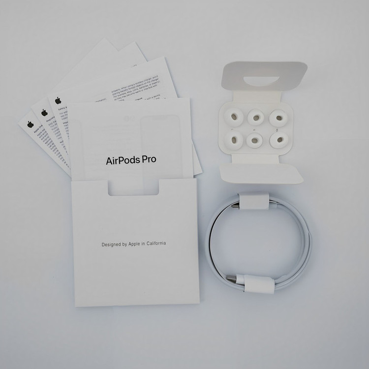 هدفون بلوتوثی مدل AirPods Pro 2nd Generation 2023 Type-C