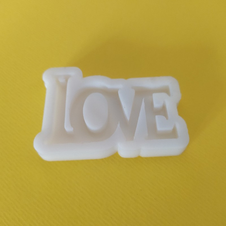 قالب رزین مدل جاکلیدی طرح LOVE کد 1