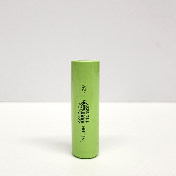 باتری قلمی قابل شارژ سولونیکس مدل صنعتی 600mAh سرتخت بسته 4 عددی