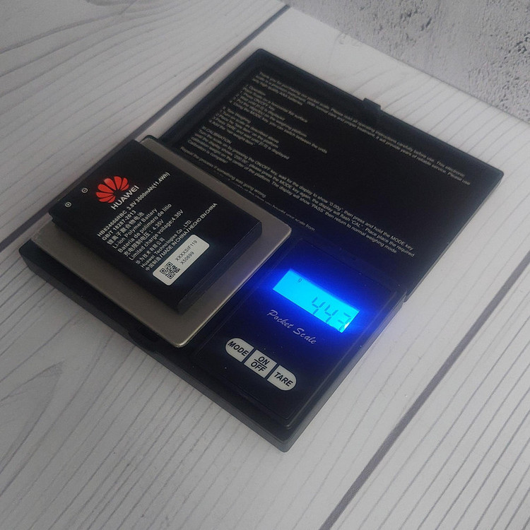 باتری لیتیومی هوآوی مدل HB824666RBC ظرفیت 3000 میلی آمپر مناسب برای مودم FD_M60 ایرانسل
