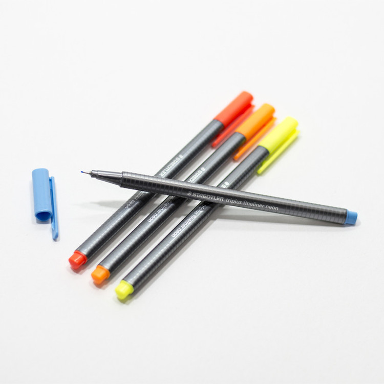روان نویس استدلر مدل Triplus Fineliner بسته 4 عددی