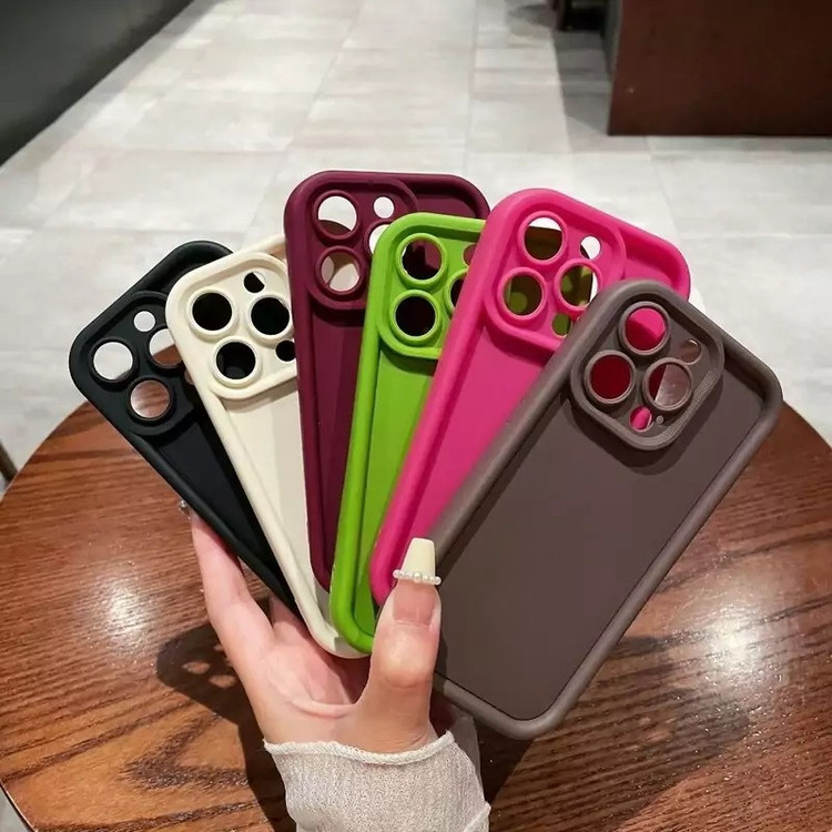کاور موکولو مدل Silicone Puffer Apple Strap مناسب برای گوشی موبایل شیائومی Redmi Note 14 Pro Plus 5G به همراه بند آویز