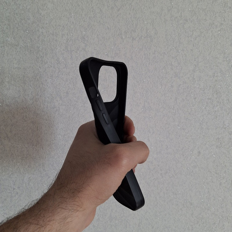 کاور آکادا مدل Curve مناسب برای گوشی موبایل اپل iphone 16