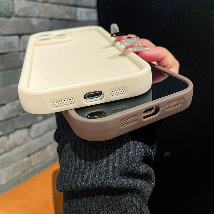 کاور موکولو مدل Puffer Strap مناسب برای گوشی موبایل شیائومی Redmi A3 به همراه بندآویز