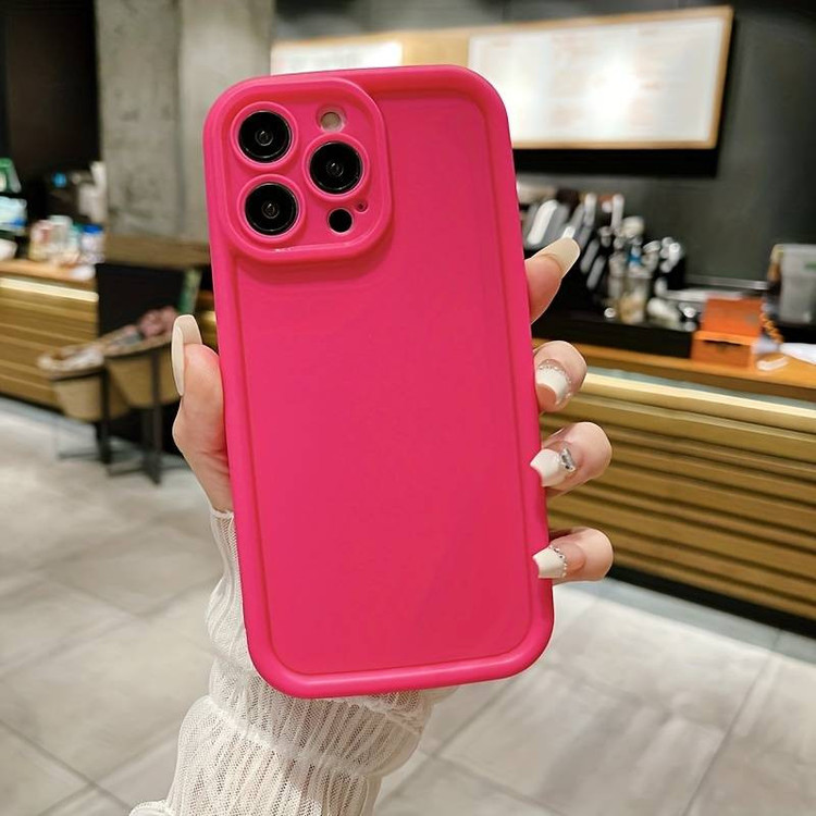 کاور موکولو مدل Silicone Puffer Strap مناسب برای گوشی موبایل اپل iPhone 16 Pro max به همراه بند آویز