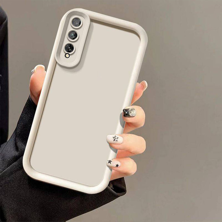 کاور موکولو مدل Silicone Puffer Strap مناسب برای گوشی موبایل سامسونگ Galaxy A7 2018 به همراه بند آویز