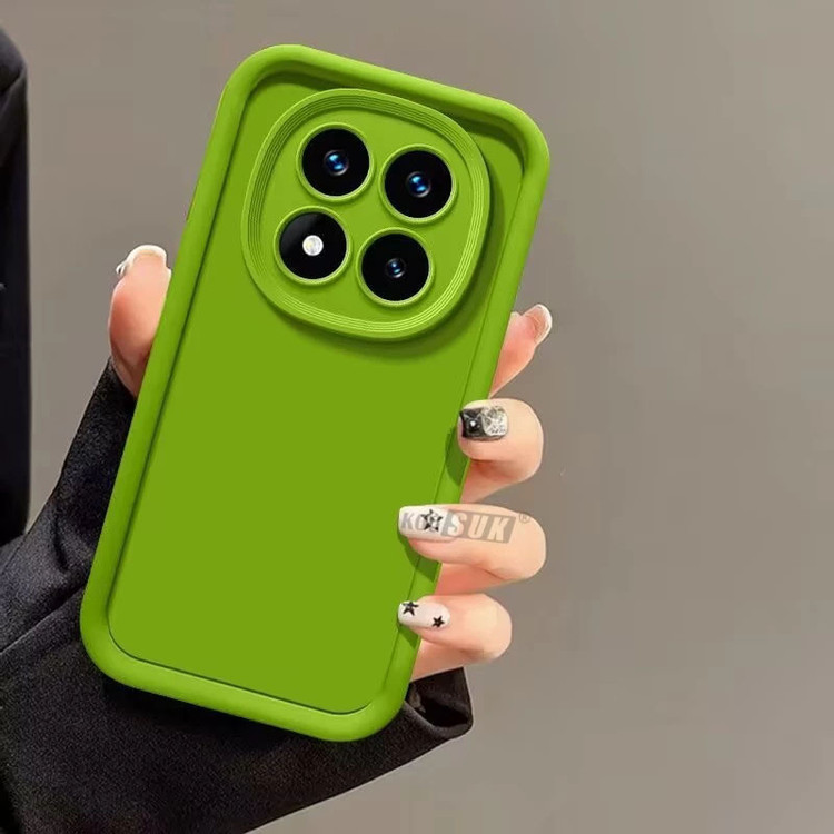 کاور موکولو مدل Silicone Puffer Strap مناسب برای گوشی موبایل شیائومی Redmi Note 14 Pro 4G به همراه بند آویز