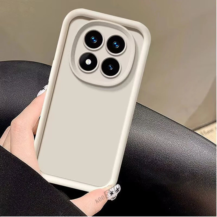 کاور موکولو مدل Silicone Puffer Strap مناسب برای گوشی موبایل شیائومی Redmi Note 14 Pro 4G به همراه بند آویز