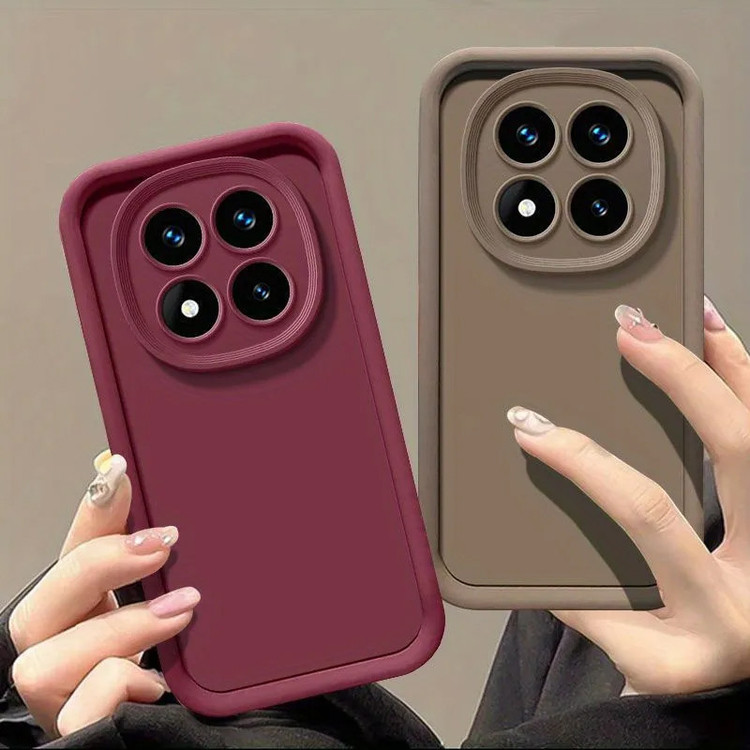 کاور موکولو مدل Silicone Puffer Strap مناسب برای گوشی موبایل شیائومی Redmi Note 14 Pro 4G به همراه بند آویز