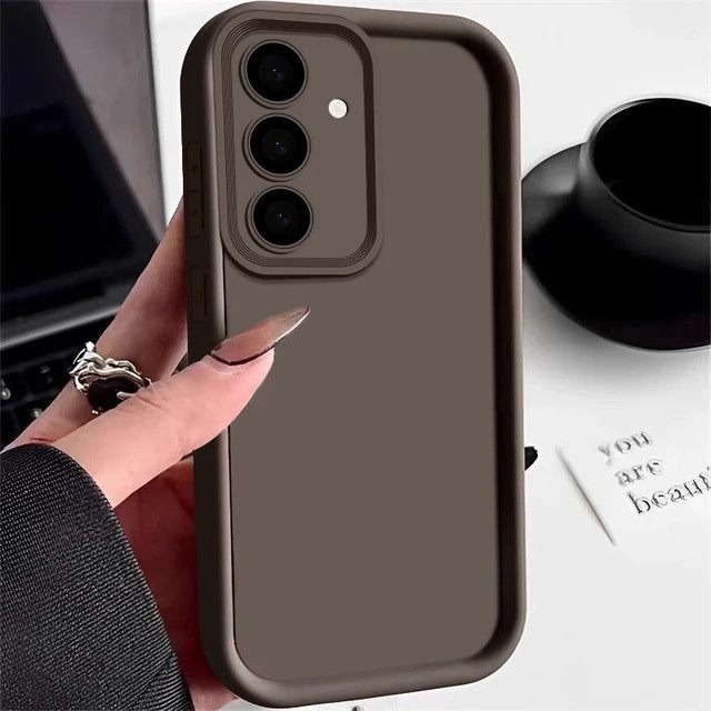 کاور موکولو مدل Silicone Puffer Strap مناسب برای گوشی موبایل سامسونگ Galaxy A16 5G / A16 4G به همراه بند آویز