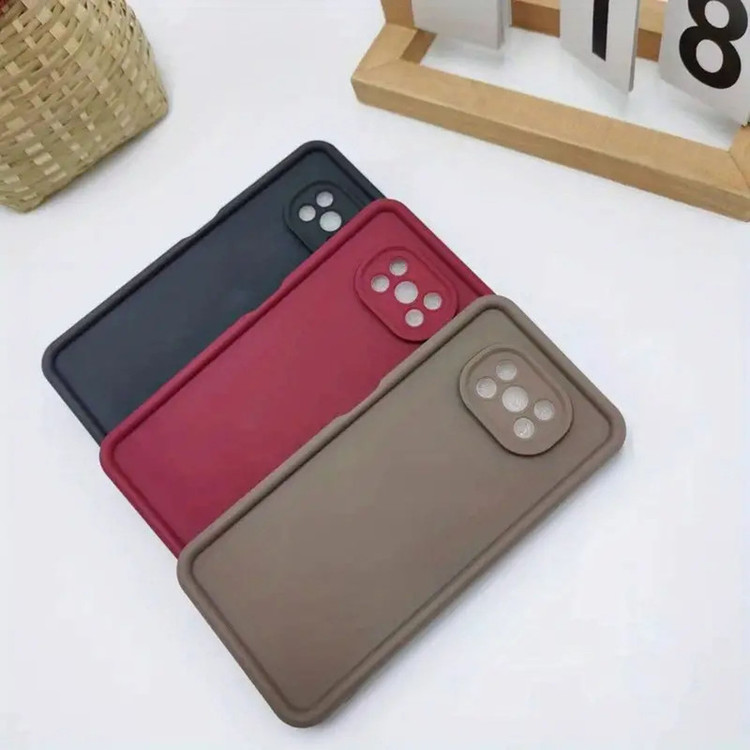 کاور موکولو مدل Silicone Puffer Strap مناسب برای گوشی موبایل شیائومی Poco X3/ Poco X3 Pro به همراه بند آویز