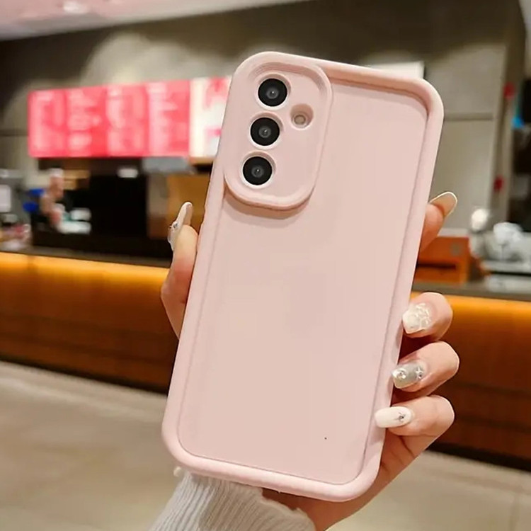 کاور موکولو مدل Silicone Puffer Strap مناسب برای گوشی موبایل سامسونگ Galaxy A25 به همراه بند آویز