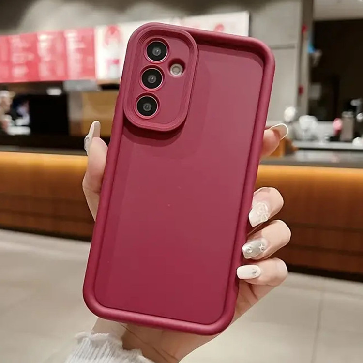 کاور موکولو مدل Silicone Puffer Strap مناسب برای گوشی موبایل سامسونگ Galaxy A25 به همراه بند آویز