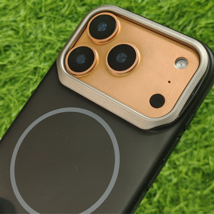 کاور قاب ناب مدل AuricMatte Signature Magsafe Case مناسب برای گوشی موبایل اپل IPhone 17 Pro Max