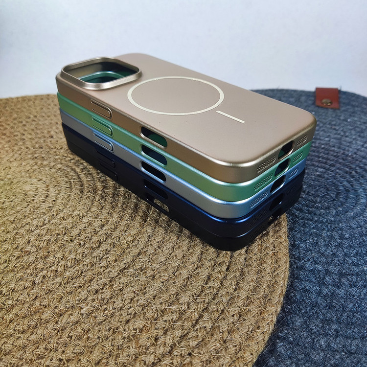 کاور کیس مدل Slim Magsafe کد MS مناسب برای گوشی موبایل اپل Iphone 16 Pro