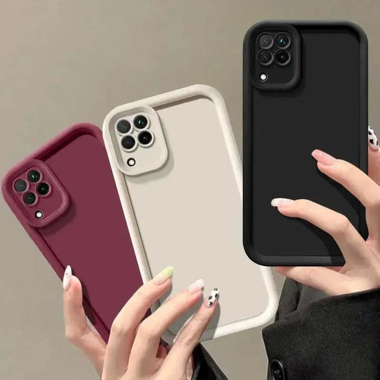 کاور موکولو مدل Silicone Puffer Strap مناسب برای گوشی موبایل سامسونگ Galaxy A22 4G به همراه بند آویز