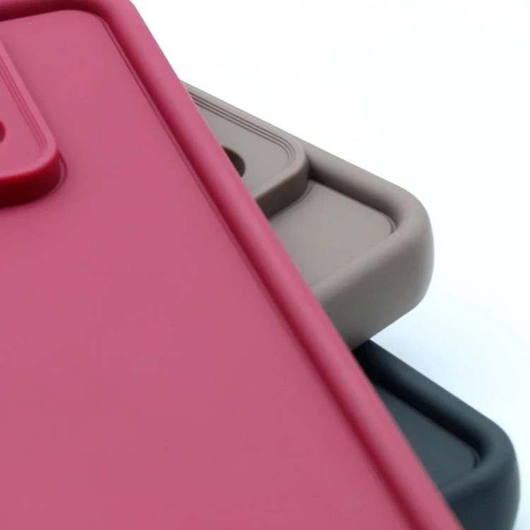 کاور موکولو مدل Silicone Puffer Strap مناسب برای گوشی موبایل ناتینگ فون 2A Plus/ 2A به همراه بند آویز