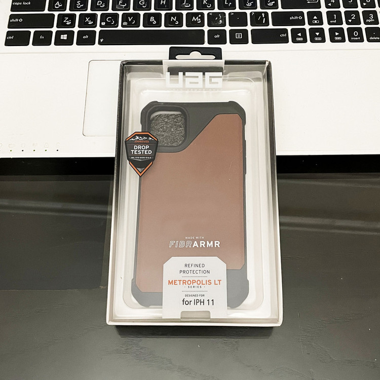 کاور یو ای جی مدل Metropolis LT مناسب برای گوشی موبایل اپل iPhone 11