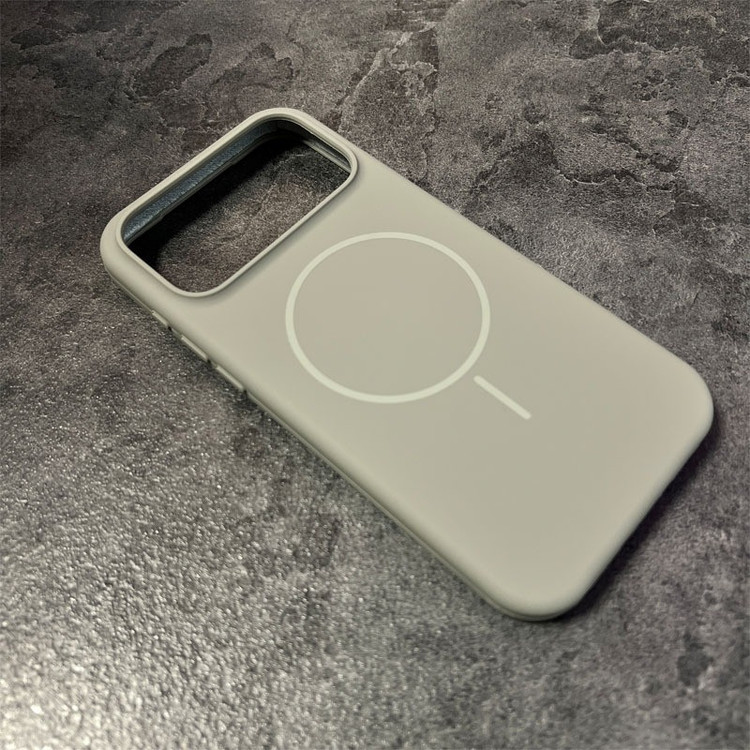 کاور مانستر مدل MagSil1 مناسب برای گوشی موبایل اپل iPhone 17 Pro Max