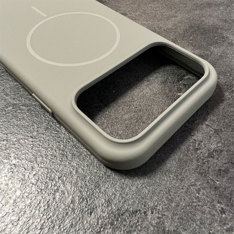 کاور مانستر مدل MagSil1 مناسب برای گوشی موبایل اپل iPhone 17 Pro Max