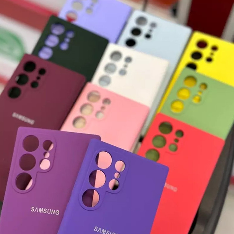 کاور تام قاب مدل سیلیکونی پاک کنی مناسب برای گوشی موبایل شیائومی Redmi Note 13 Pro 4G / Poco M6 Pro 4G