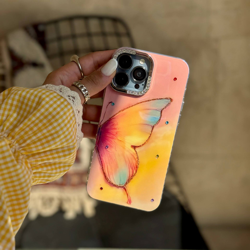 کاور قاب یاران مدل پروانه مناسب برای گوشی موبایل اپل iPhone 16