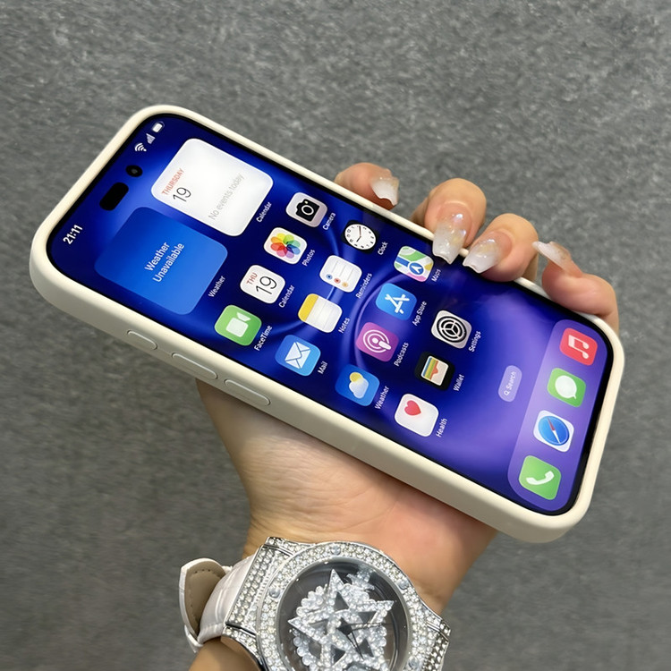 کاور مدل Zoya مناسب برای گوشی موبایل اپل iPhone 16