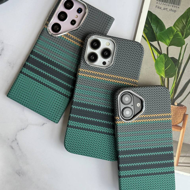 کاور قاب یاران مدل Carbon Vintage مناسب برای گوشی موبایل اپل iPhone 13