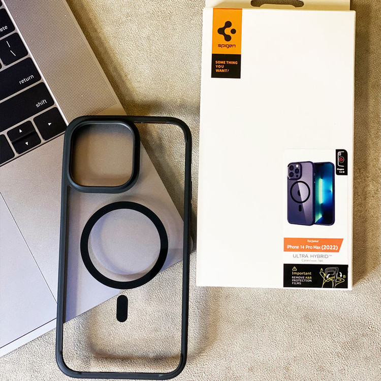 کاور اسپیگن مدل ultra hybrid magsafe blk مناسب برای گوشی موبایل اپل iphone 15 promax