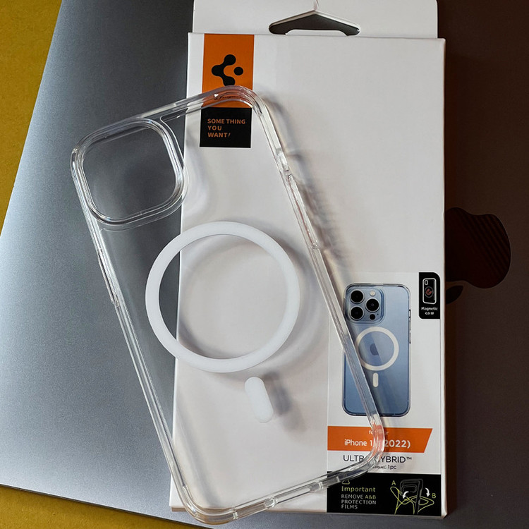 کاور اسپیگن مدل ultra hybrid magsafe مناسب برای گوشی موبایل اپل iphone 15pro