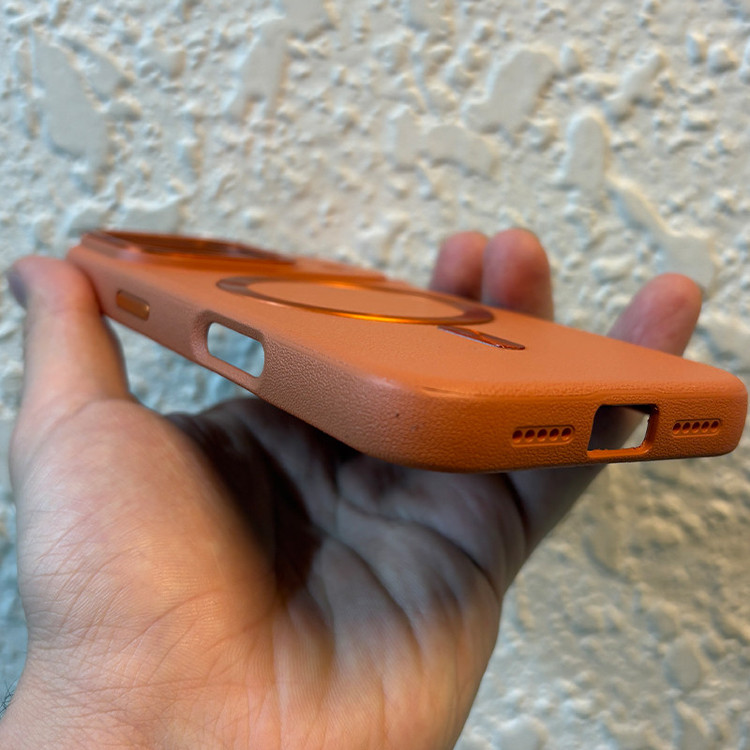کاور مسیر مدل Orange Essence مناسب برای گوشی موبایل اپل iPhone 17 Pro