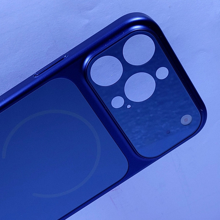 کاور مدل convert مناسب برای گوشی موبایل اپل iphone 16 pro