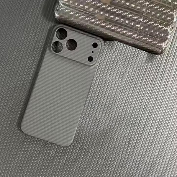 کاور کی -زد دوو مدل Air-Carbon مناسب برای گوشی موبایل اپل iPhone 17 Pro