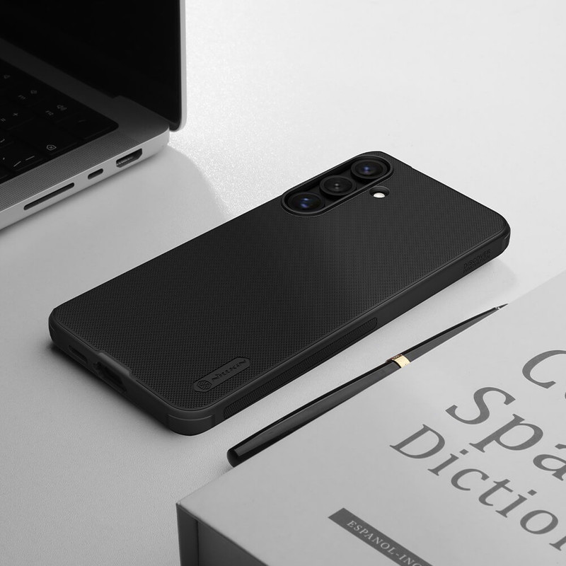 کاور نیلکین مدل Super Frosted Shield Pro مناسب برای گوشی موبایل سامسونگ Galaxy S24 FE