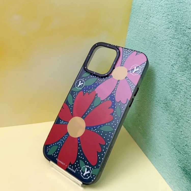 کاور یانگ کیت مدل sunshine flowery smile مناسب برای گوشی موبایل اپل Apple iphone 15 promax