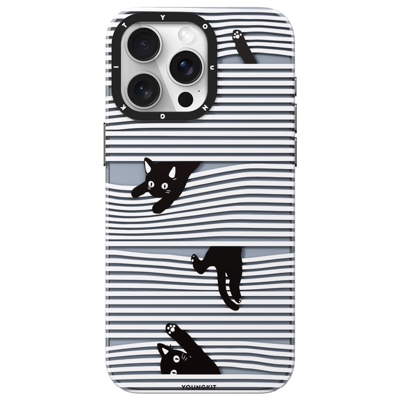 کاور یانگ کیت مدل Black Kitten Adventure Playground MagSafe مناسب برای گوشی موبایل اپل iphone 15promax