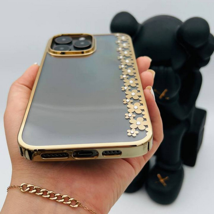 کاور دیویا مدل نگین دار طرح gol مناسب برای گوشی موبایل اپل iphone 14/13