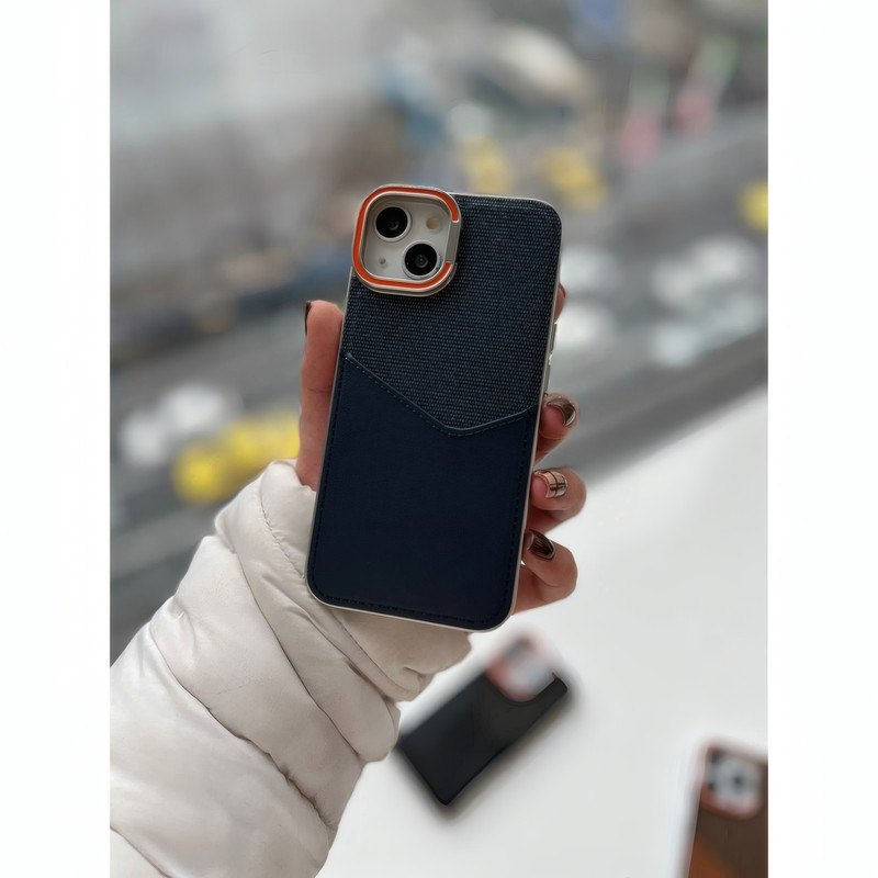 کاور مدل Alcantara مناسب برای گوشی موبایل اپل iPhone 15 Pro Max