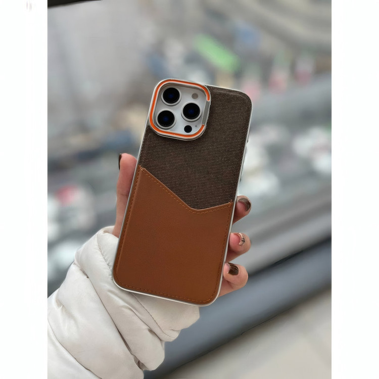 کاور مدل Alcantara مناسب برای گوشی موبایل اپل iPhone 15 Pro Max