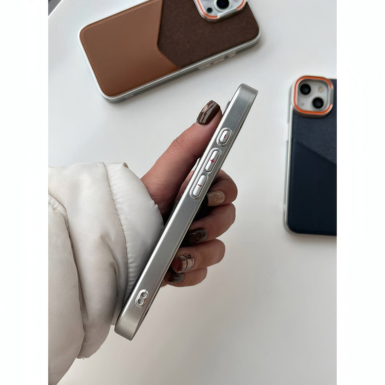 کاور مدل Alcantara مناسب برای گوشی موبایل اپل iPhone 15 Pro Max