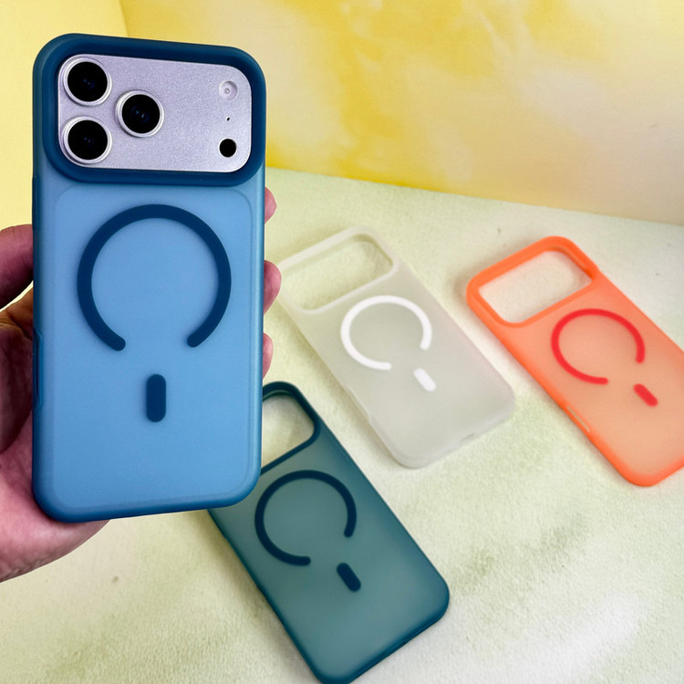 کاور واوی مدل Silicone MagSafe مناسب برای گوشی موبایل اپل iPhone 17 Pro