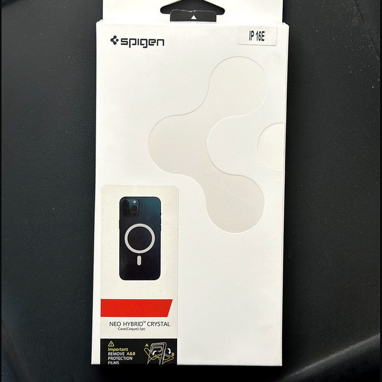 کاور اسپیگن مدل ultra hiybrid magsafe مناسب برای گوشی موبایل اپل iphone 13 promax