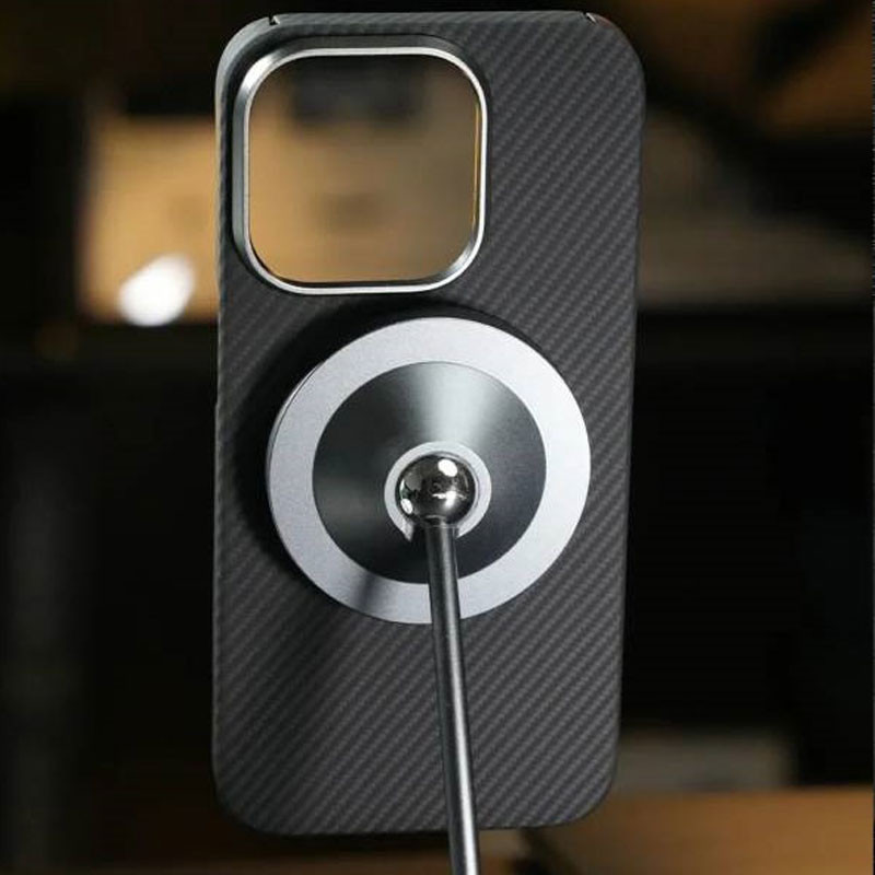 کاور اپیکوی مدل CarbonCore MagSafe Coy مناسب برای گوشی موبایل اپل iPhone 16