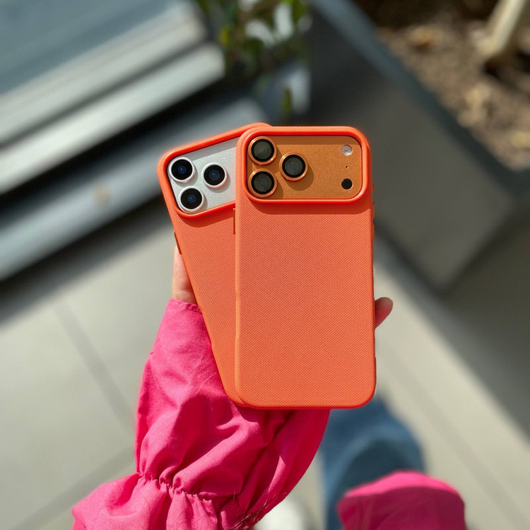 کاور مدل Leather مناسب برای گوشی موبایل اپل Iphone 17 Pro