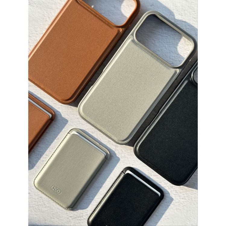 کاور اچ دی دی مدل HBC-317 مناسب برای گوشی موبایل اپل iPhone 17 Pro Max به همراه جاکارتی