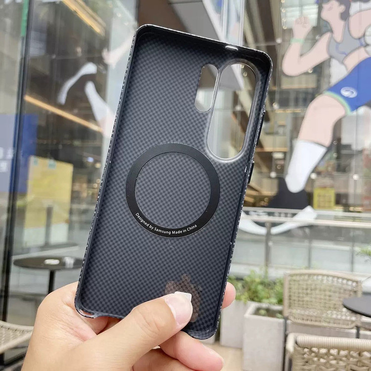 کاور مدل Carbon Magnet مناسب برای گوشی موبایل سامسونگ Galaxy S26 Ultra