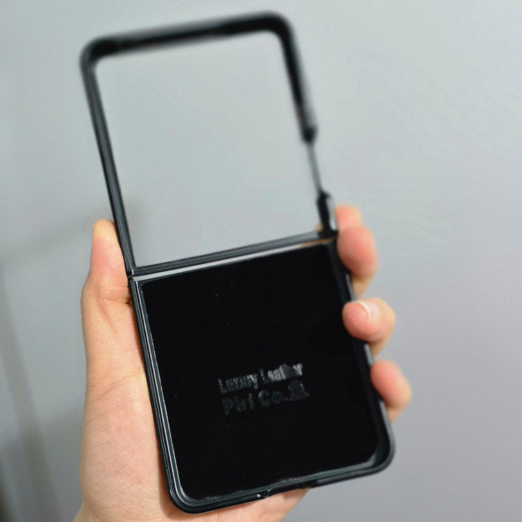 کاور صنایع چرم پیری مدل PL24 مناسب برای گوشی موبایل سامسونگ Galaxy Z Flip 7