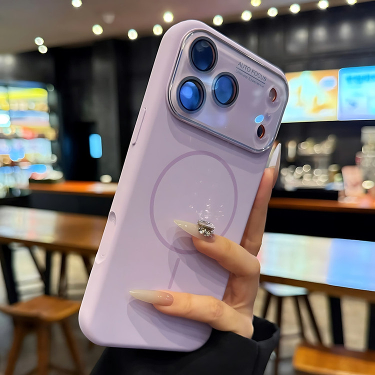 کاور مدل Zoya مناسب برای گوشی موبایل اپل iPhone 17 Pro Max