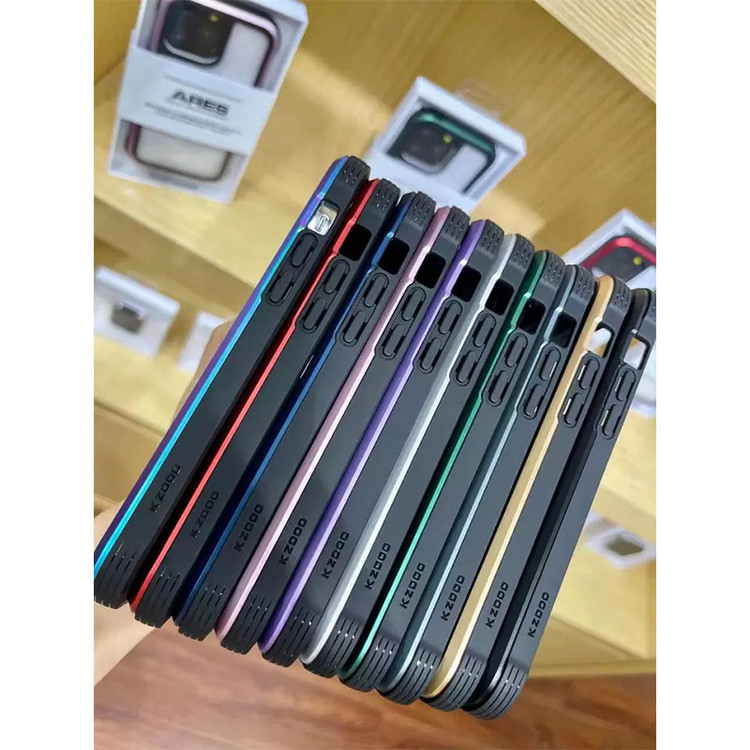 کاور کی-زد دو مدل Ares مناسب برای گوشی موبایل اپل iPhone 15 Pro